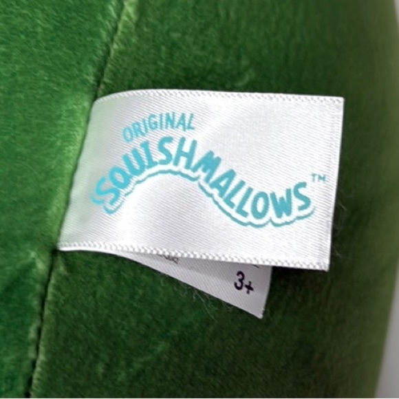 Squishmallow Plushie Elliene Red and Green Parrot 8" Super Soft Kid's Cuddly Toy - Picture 5 of 6